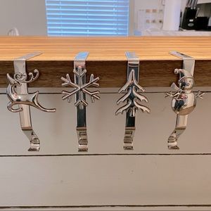 Set of 4 Stocking Hangers